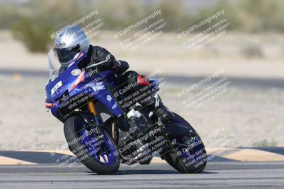 media/Jan-15-2026-Racers Edge (Thu) [[dfebeb70ab]]/3-B Group/Session 4 (Turn 5)/